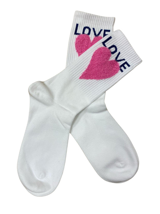 weisse Socken mit Herzen und Love Schriftzug_DE BOER plus Luzern_2