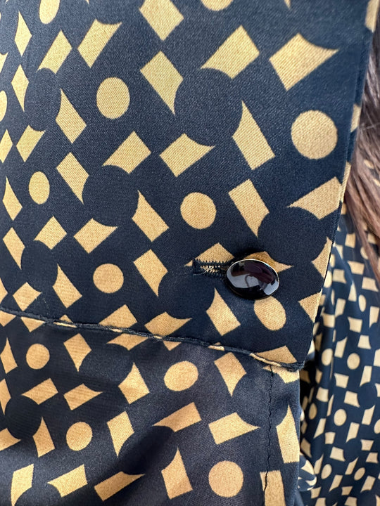 Kleid mit Schluppe im Retro-Print von Mat Fashion - grosse Grössen - DE BOER plus Luzern 