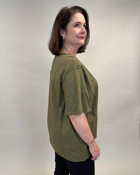 Shirt in Baumwolle olive_MatFashion_DEBOERplusLuzern